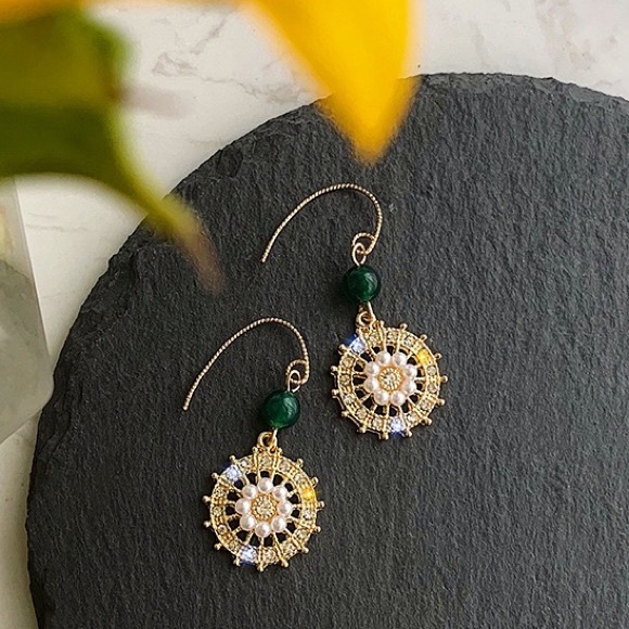 🔸2 for $15🔸 Earrings - Picture 2 of 4